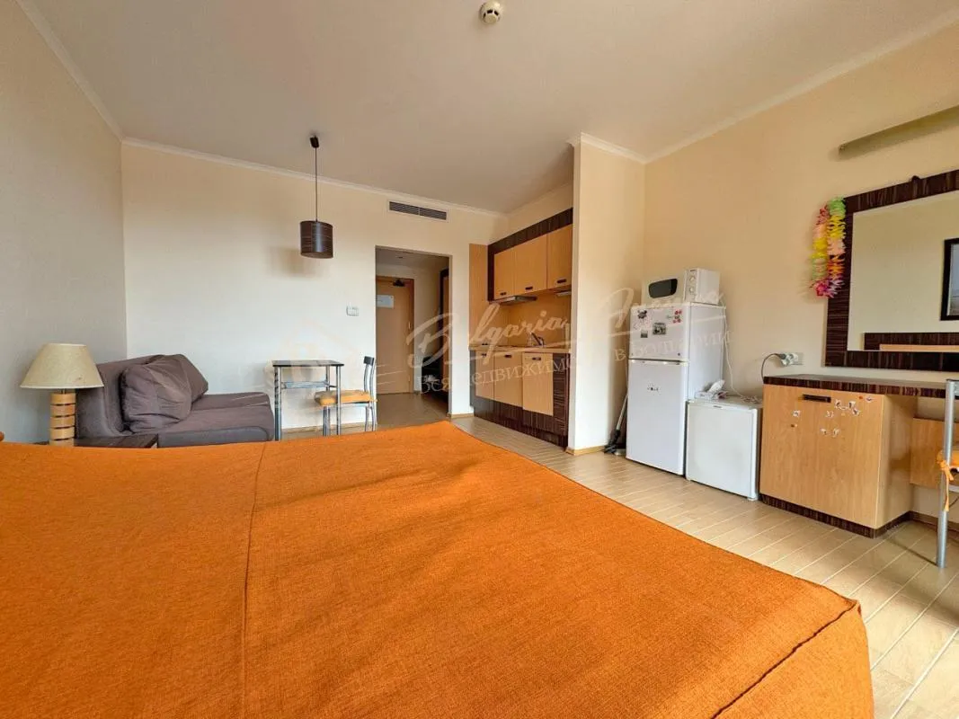 Апартамент-студия в комплексе Majestic Beach, Солнечный берег