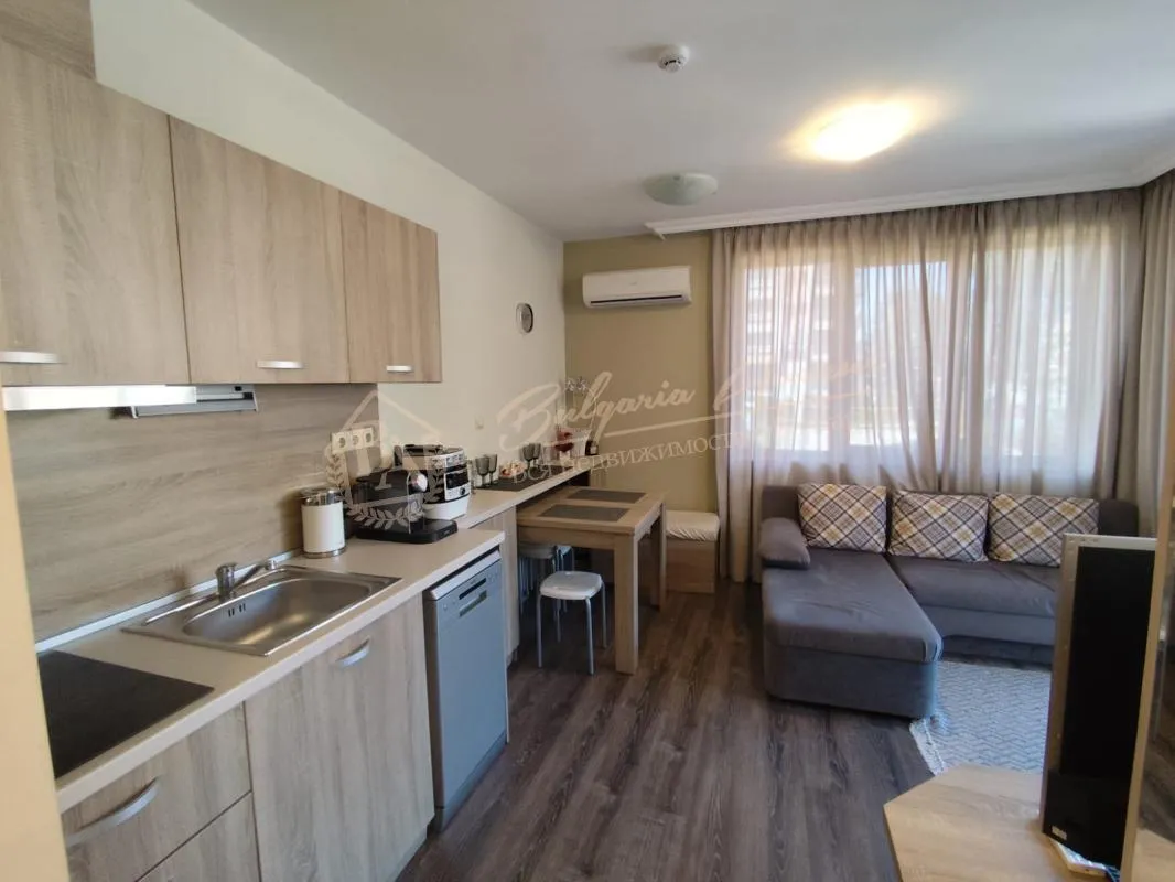 Апартамент с 1 спальней в комплексе «Тарсис Нова» 