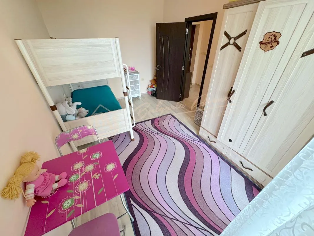 Просторный трехкомнатный апартамент с панорамным видом на море в комплексе «Аполлон-Несебр» 