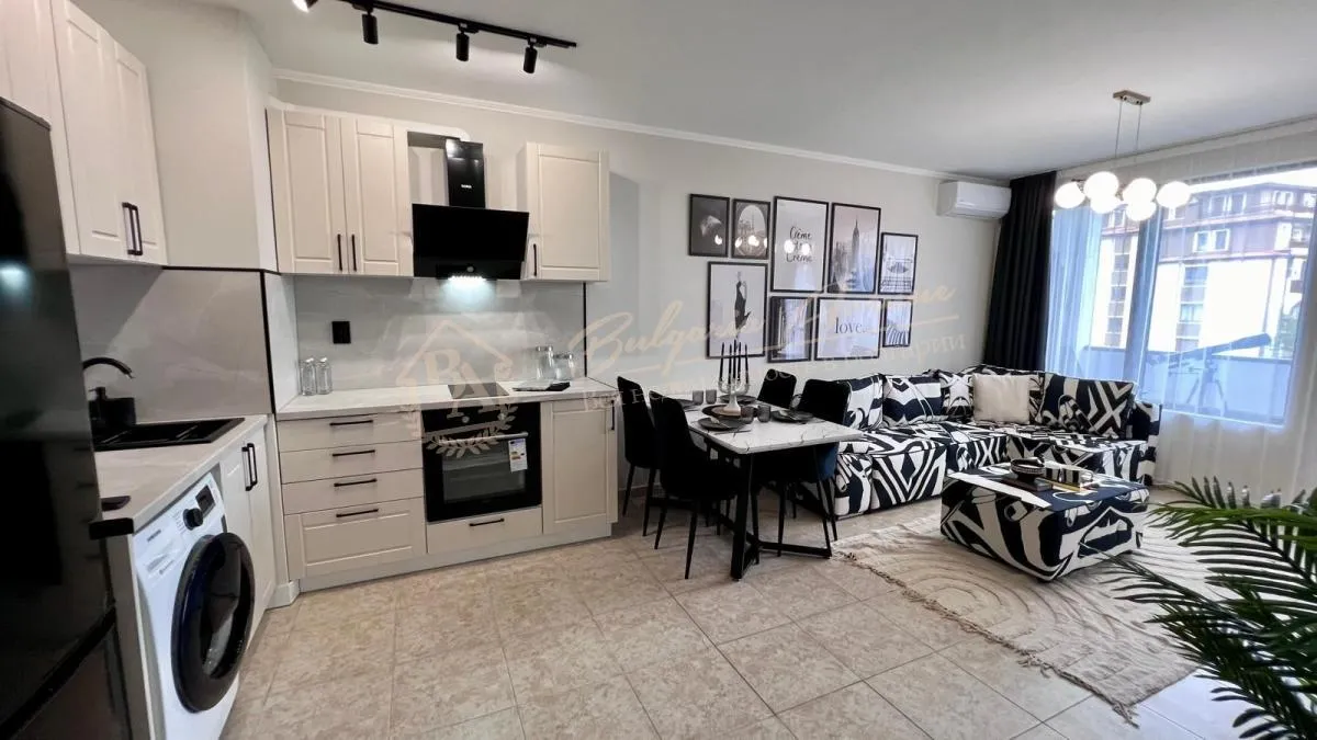 Двухкомнатный апартамент в комплексе "Воденица", Святой Влас. Вид на море