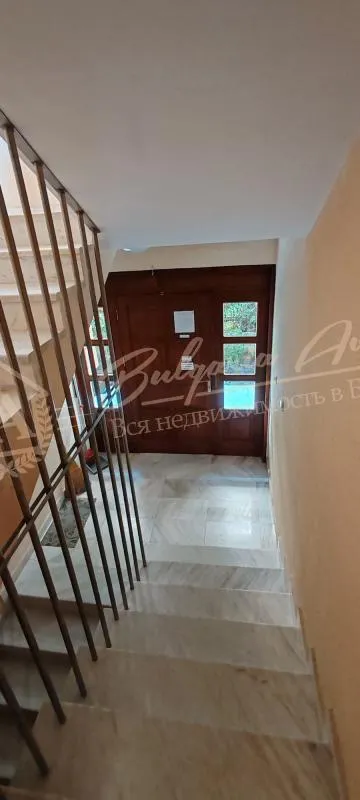 Апартамент с одной спальней в жилом доме в Святом Власе - без таксы поддержки