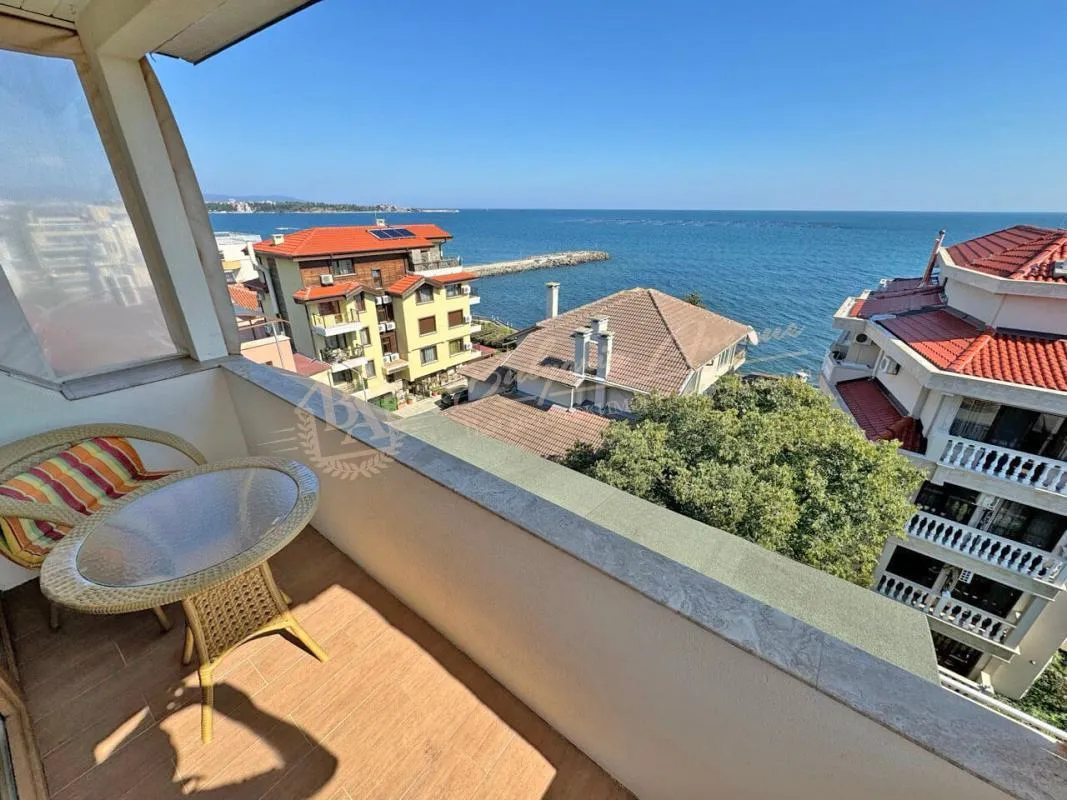 Трехкомнатный апартамент в комплексе Briz Ravda. Вид на море!