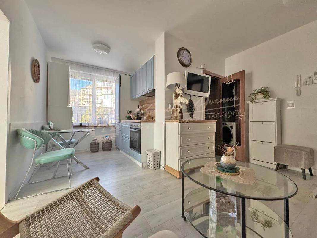 Двухкомнатная квартира в комплексе Grand Villa, Святой Влас