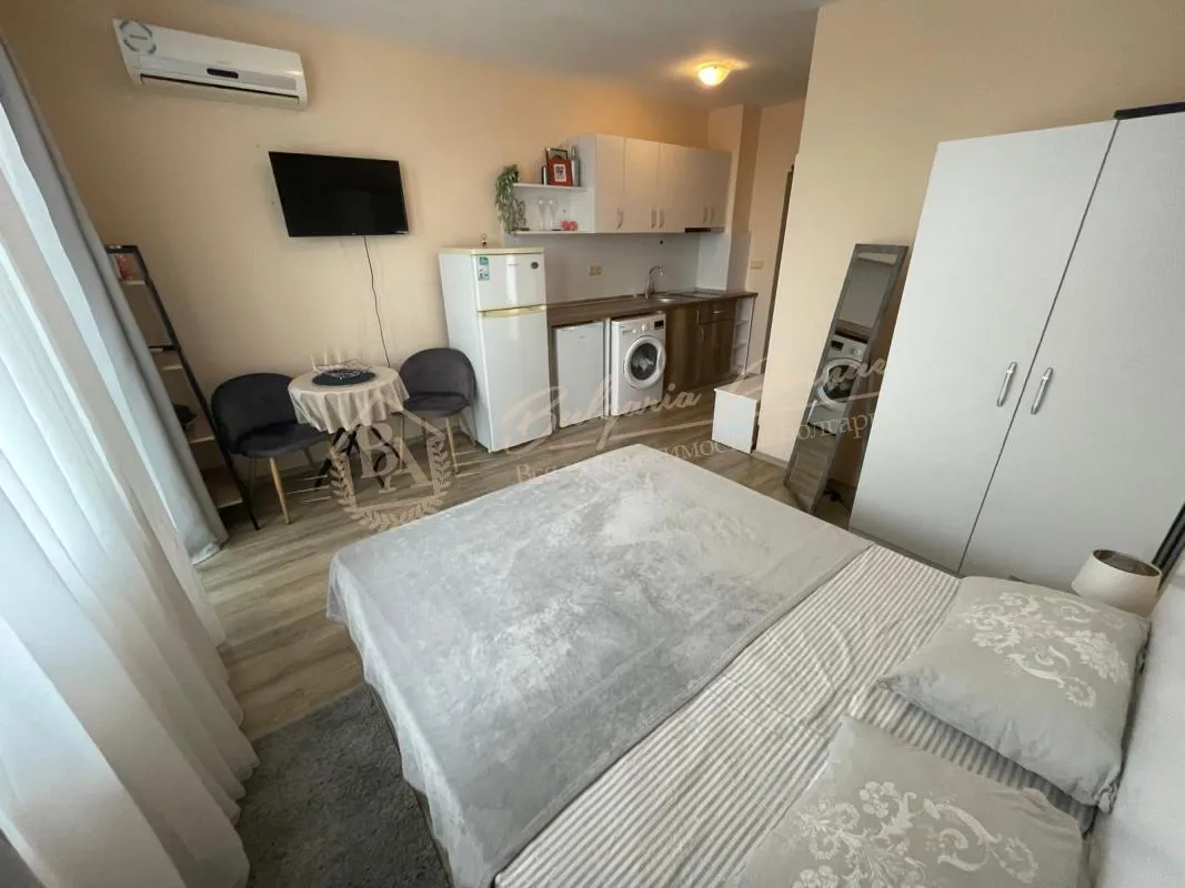 Студия с прекрасным видом в комплексе «Аполлон 9» 