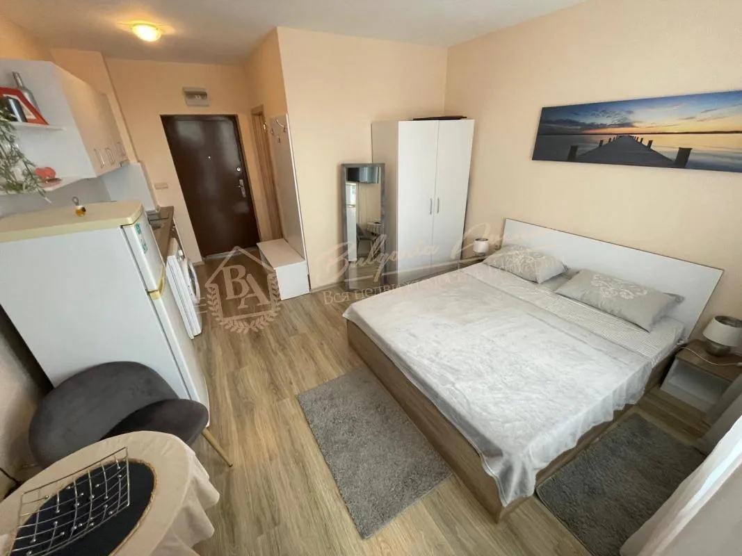 Студия с прекрасным видом в комплексе «Аполлон 9» 