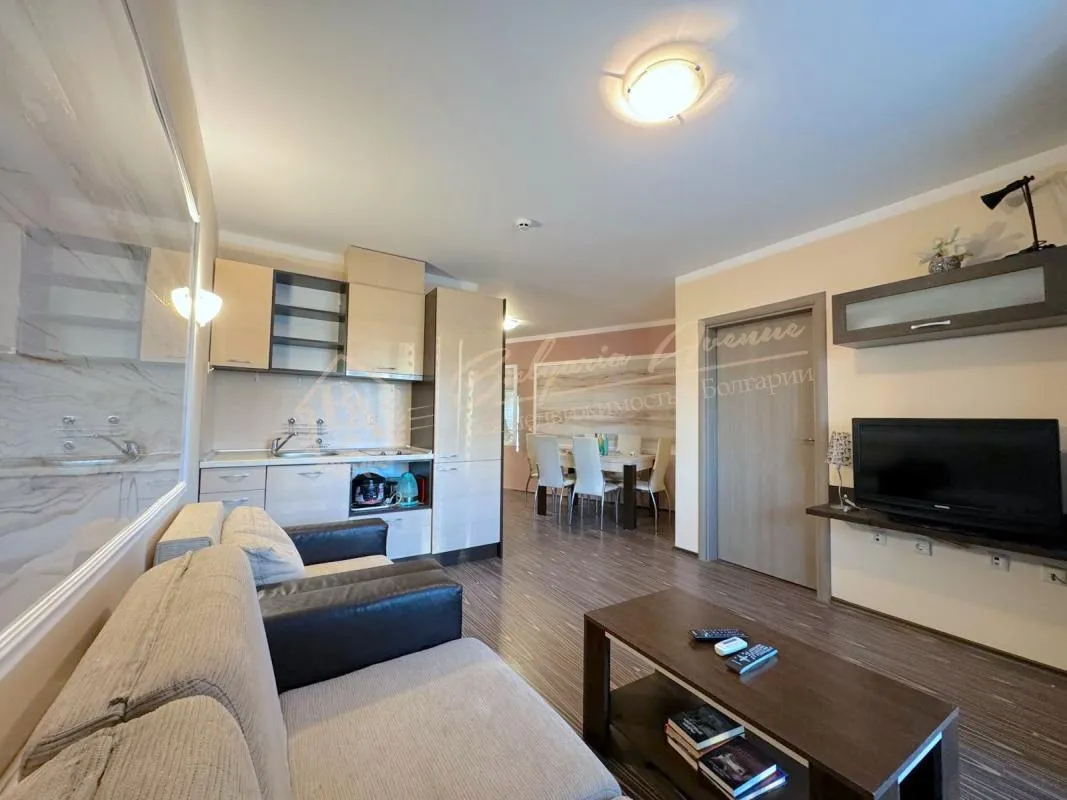 Двухкомнатный апартамент в комплексе «Sunny Beach Plaza», Солнечный берег