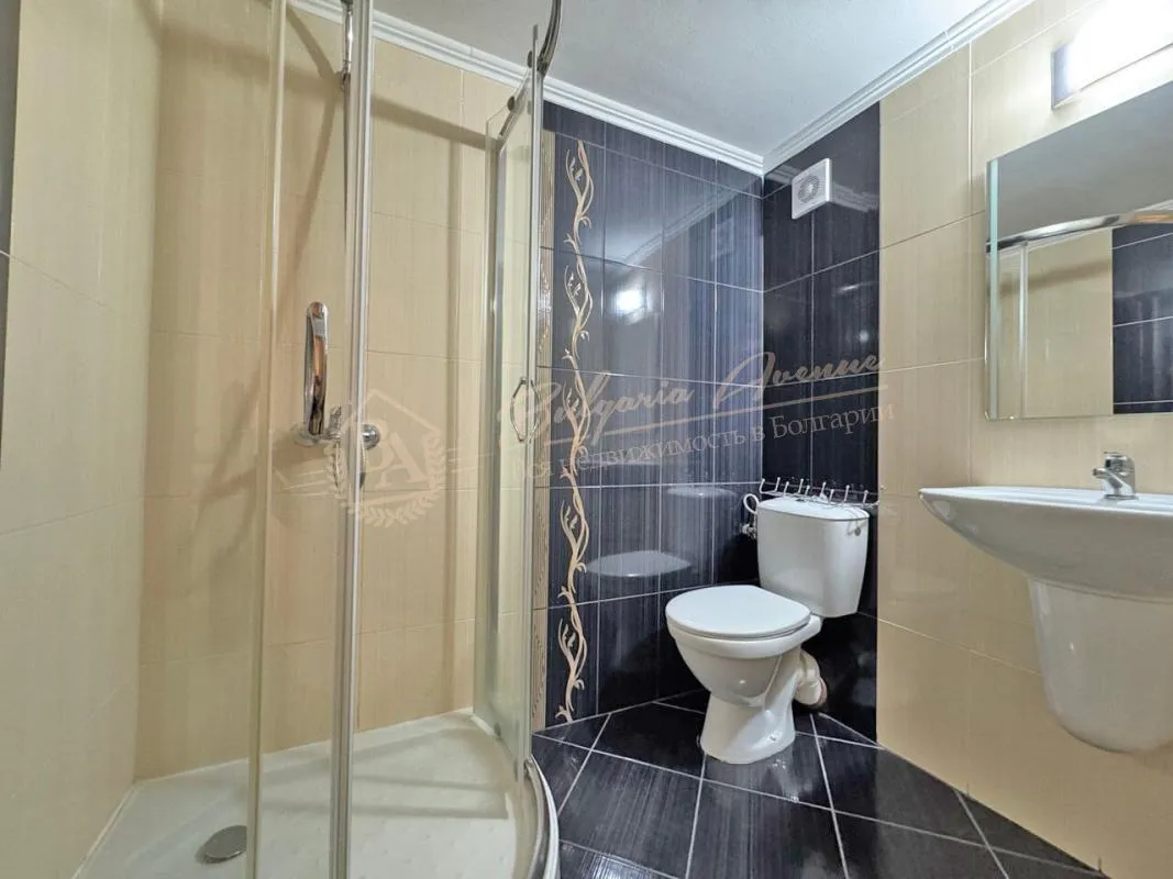 Двухкомнатная квартира в комплексе Vip Zone, Солнечный берег