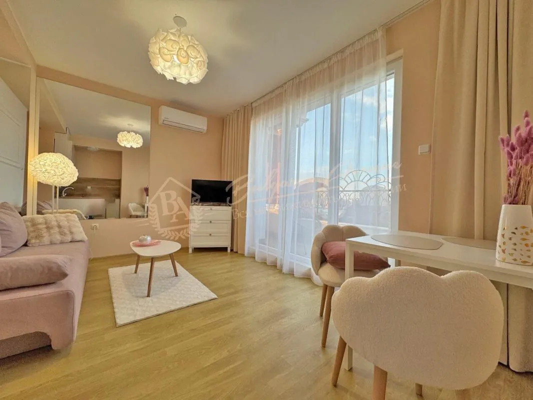 Отличная квартира-студия в комплексе Messembria Resort, Солнечный берег