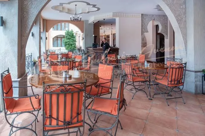 Двухкомнатный апартамент в комплексе «Палаццо», Солнечный берег.