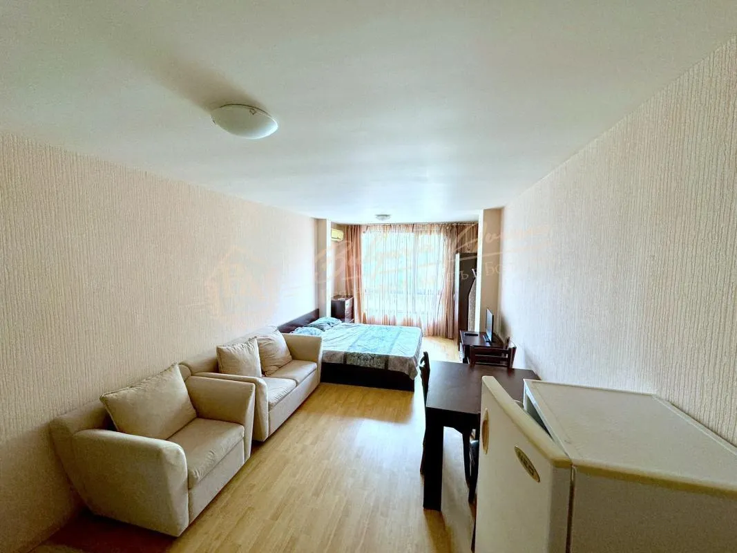 Квартира студия в комплексе "Vigo" на первой береговой линии в г. Несебр.