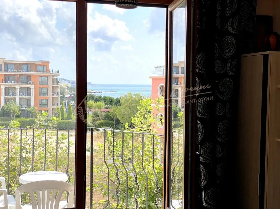 Квартира студия на первой береговой линии в комплексе "Престиж Форт Бич"