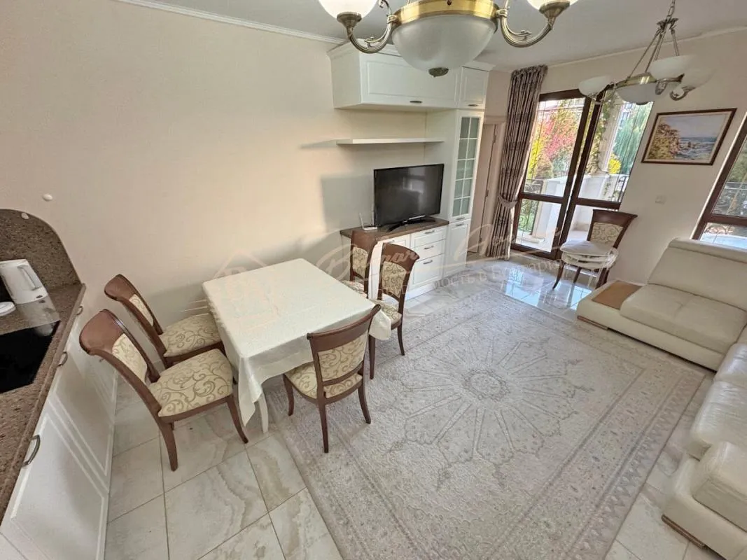 Трехкомнатный апартамент в шикарном комплексе Poseidon, Несебр