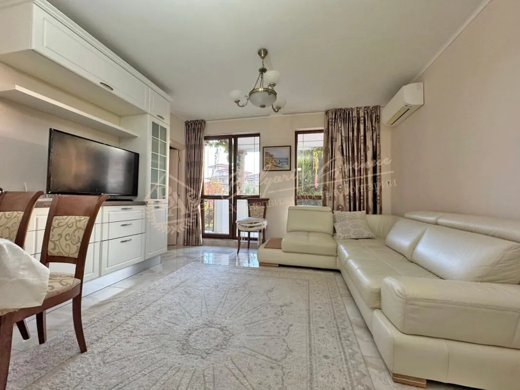 Трехкомнатный апартамент в шикарном комплексе Poseidon, Несебр