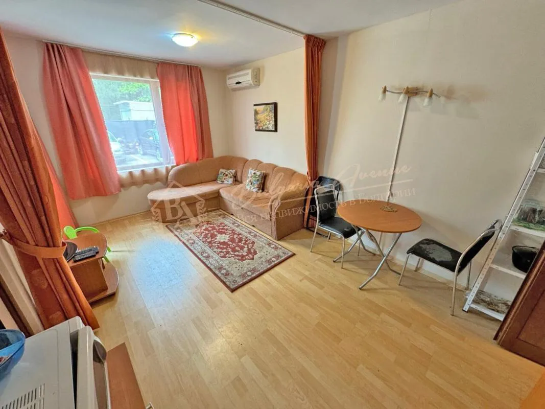 Двухкомнатная квартира на партере в комплексе Amadeus 11