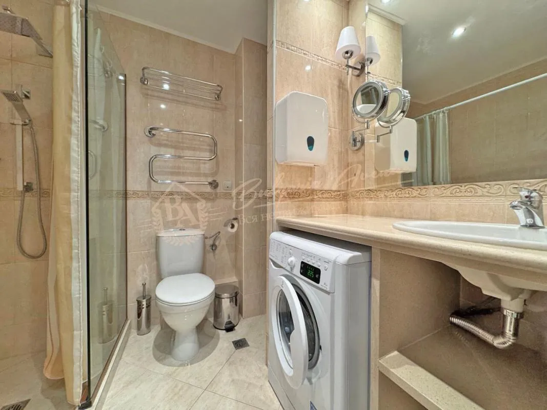 Двухкомнатный апартамент в комплексе "Роуз Гарден", Поморие