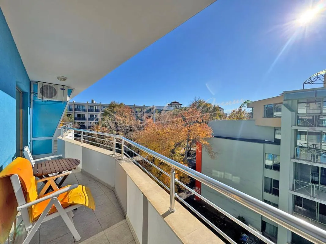 Двухкомнатный апартамент в апарт-отеле "Кубань", Солнечный берег