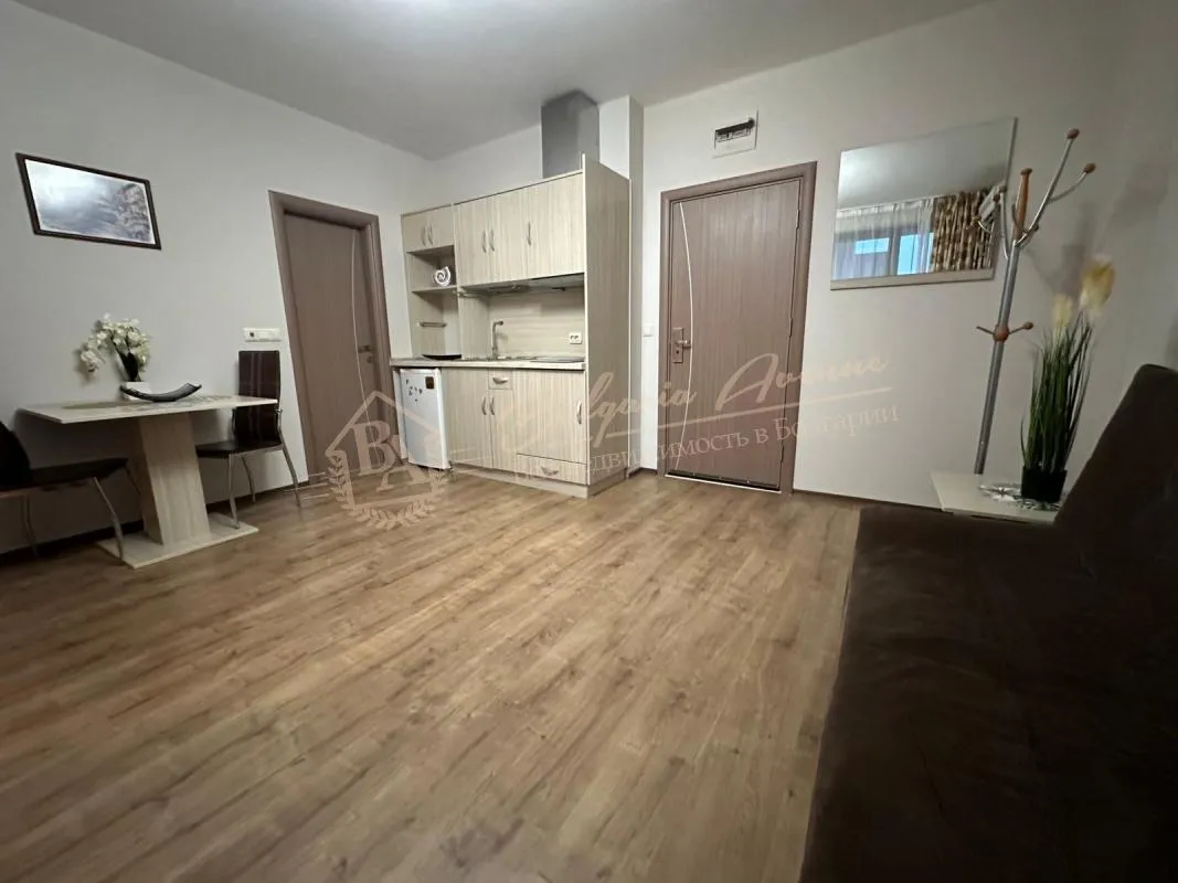 Двухкомнатный апартамент в комплексе Tarsis 3 с прекрасным видом на территорию комплекса