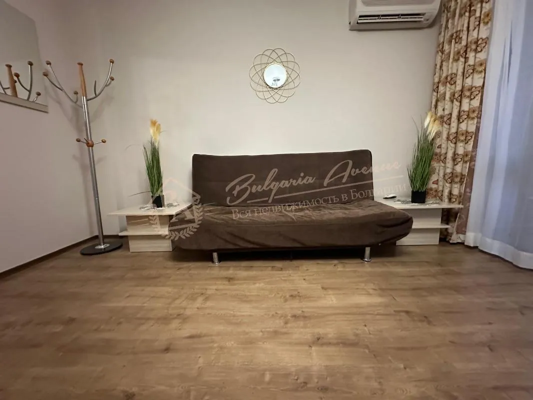 Двухкомнатный апартамент в комплексе Tarsis 3 с прекрасным видом на территорию комплекса