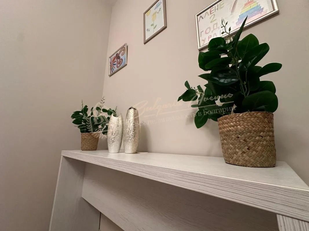 Двухкомнатный апартамент в комплексе Tarsis 3 с прекрасным видом на территорию комплекса