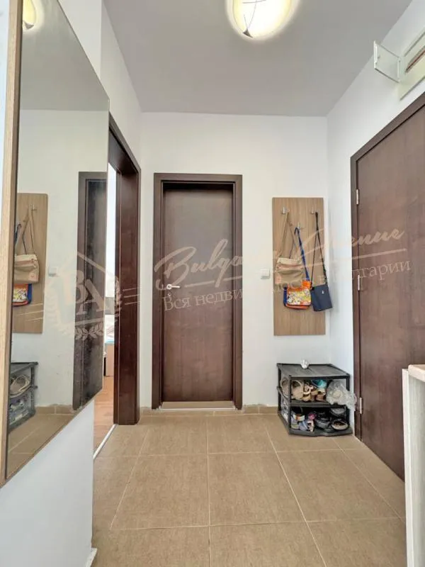 Отличный двухкомнатный апартамент в комплексе "Вилла Ария", кк Солнечный берег