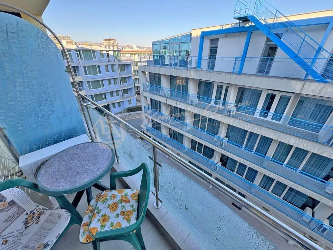 Двухкомнатный апартамент в комплексе Rainbow, Солнечный берег