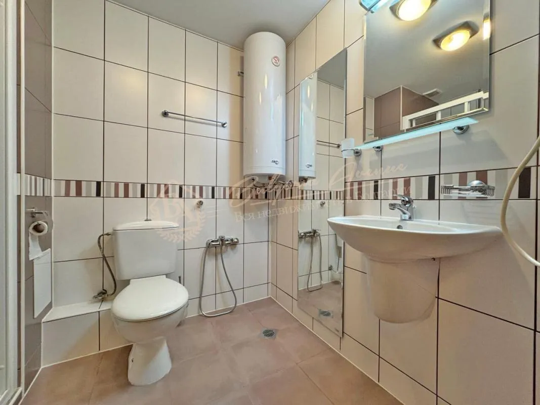 Меблированный апартамент с 4 спальнями в комплексе Villmar Beach Pomorie, вид на море