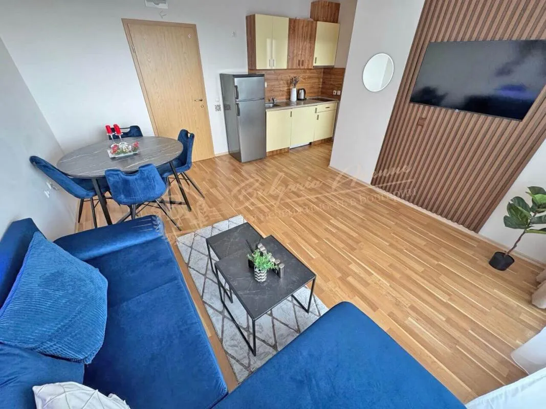 Двухкомнатный апартамент в комплексе Diamond Bay, Солнечный берег