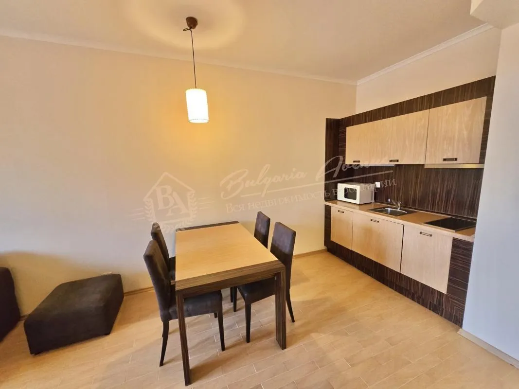 Двухкомнатная квартира с панорамным видом на море в "Маджестик 5*" на 1 линии, Солнечный берег