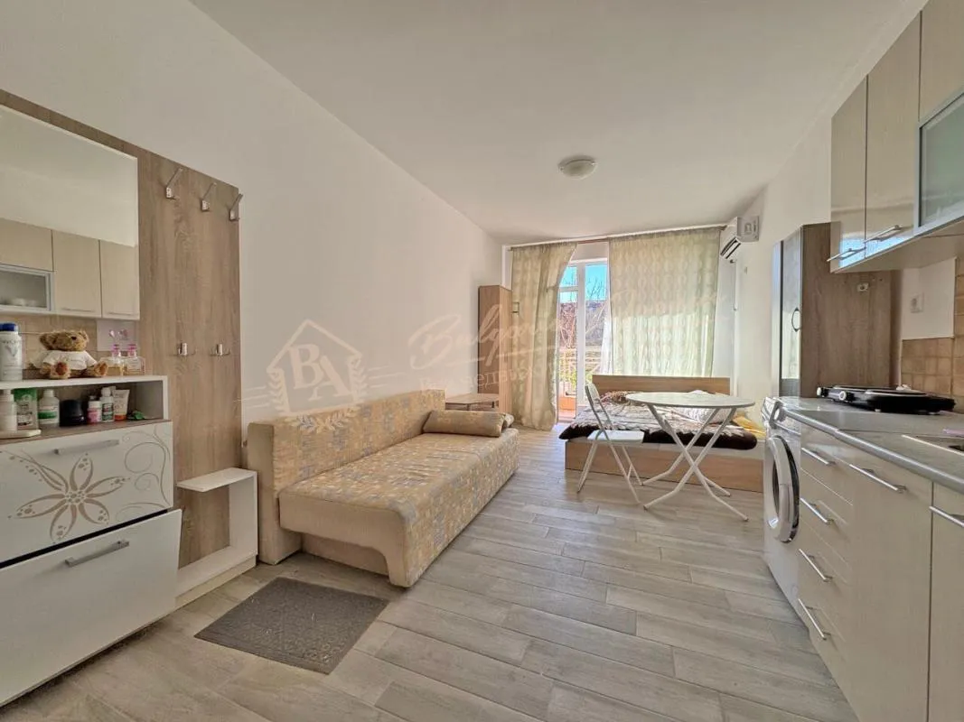 Меблированная студия на партере в комплексе Sunny Day 6, Солнечный берег