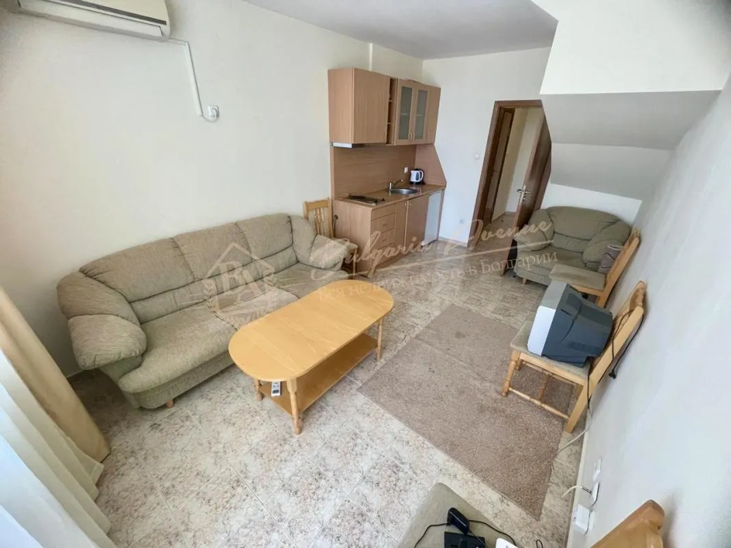 Двухкомнатный мезонет с одной спальней в популярном комплексе «Рутланд Бей» в курортном поселке Равда