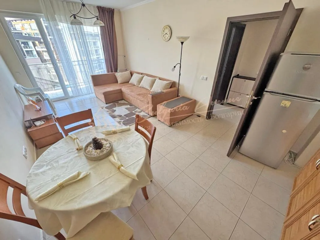 Просторный двухкомнатный апартамент в комплексе Vip Image, Солнечный берег