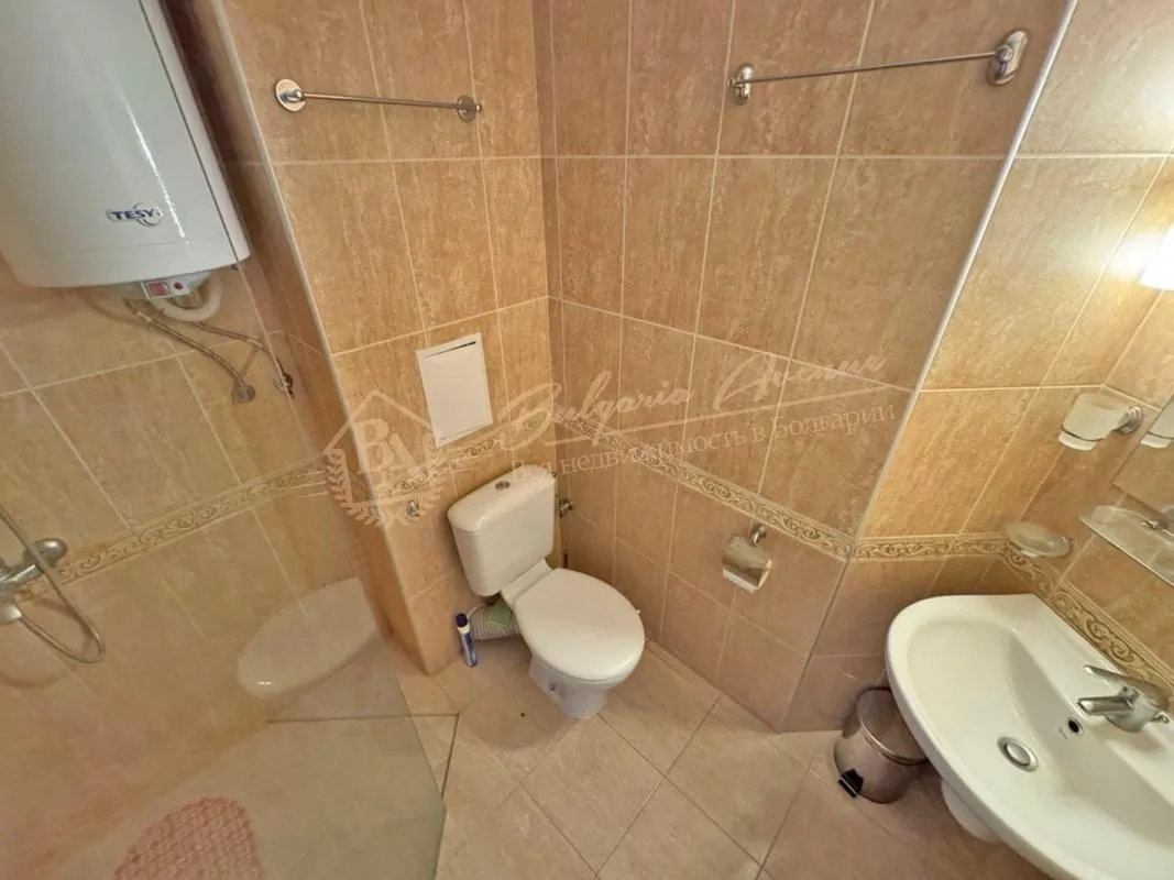 Двухкомнатная квартира в комплексе Aphrodite Palace, Солнечный берег