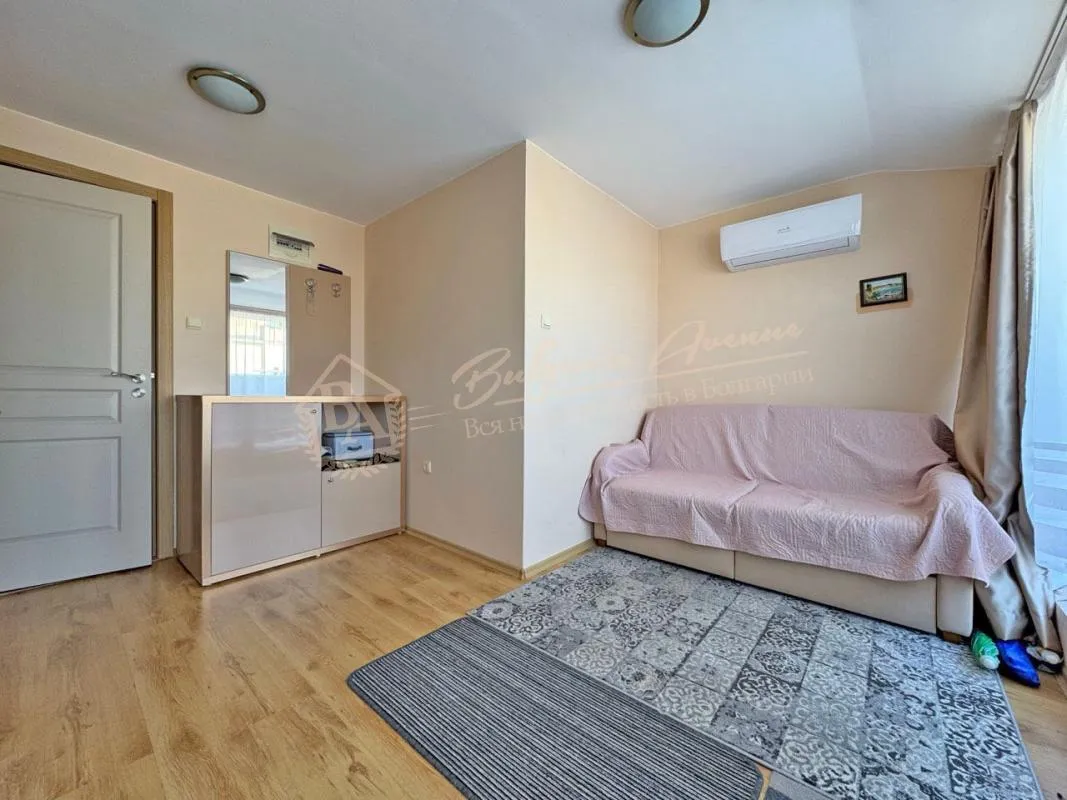 Меблированная студия в комплексе Messembria Palace на Солнечном Берегу