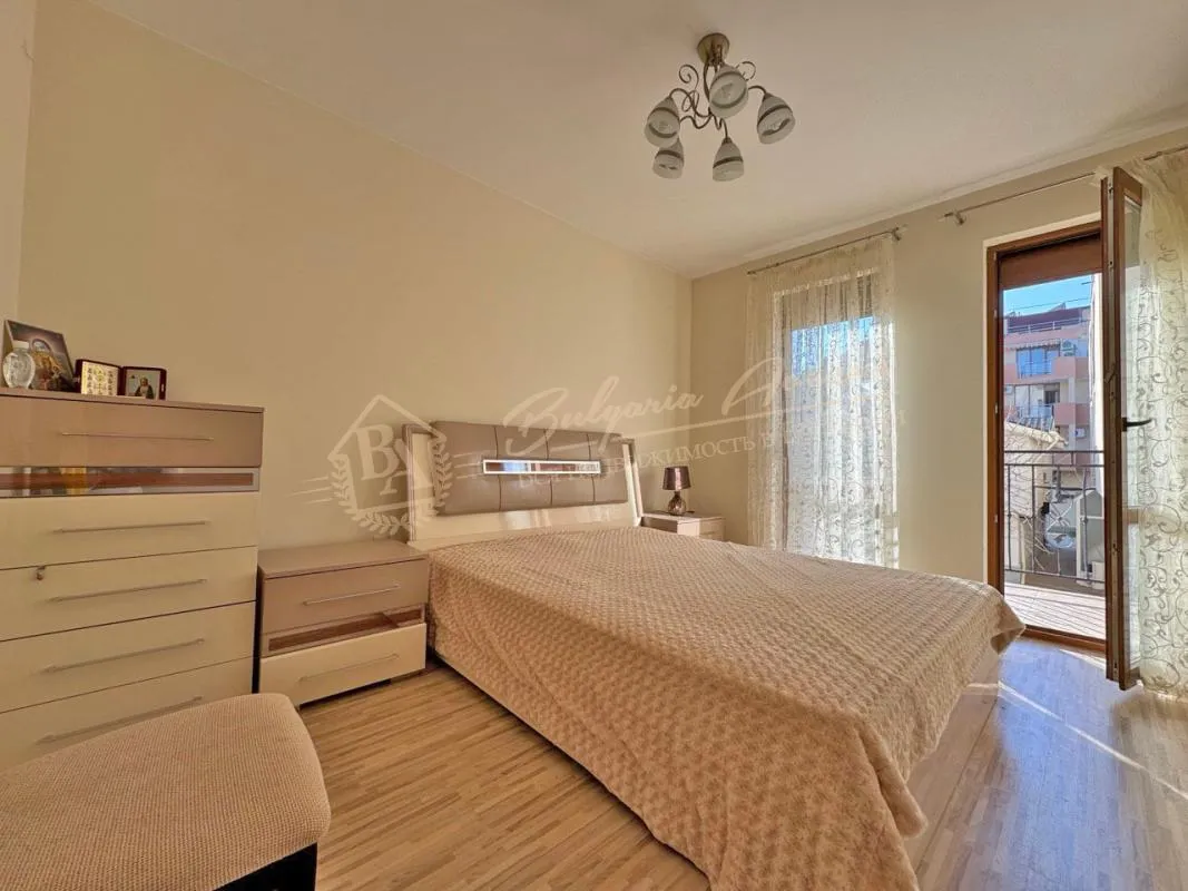 Трехкомнатная квартира в комплексе Elitonia 4, курортный поселок Равда