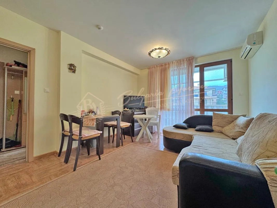 Апартамент с 1 спальней в комплексе Royal Bay 2, 100 метров от пляжа