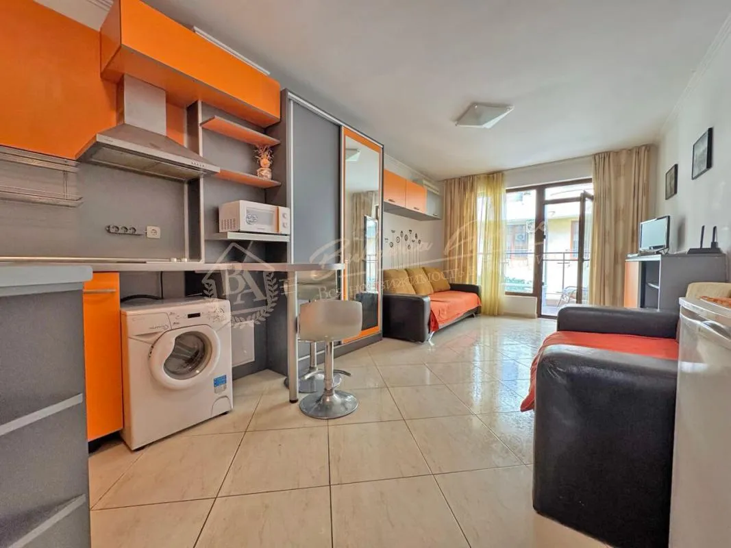 Студия в комплексе Антония, Святой Влас