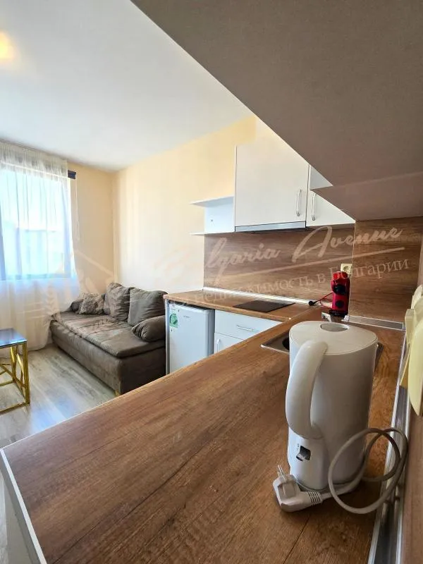 Двухкомнатный апартамент с прекрасным видом на бассейн в комплексе «Аполлон 9»