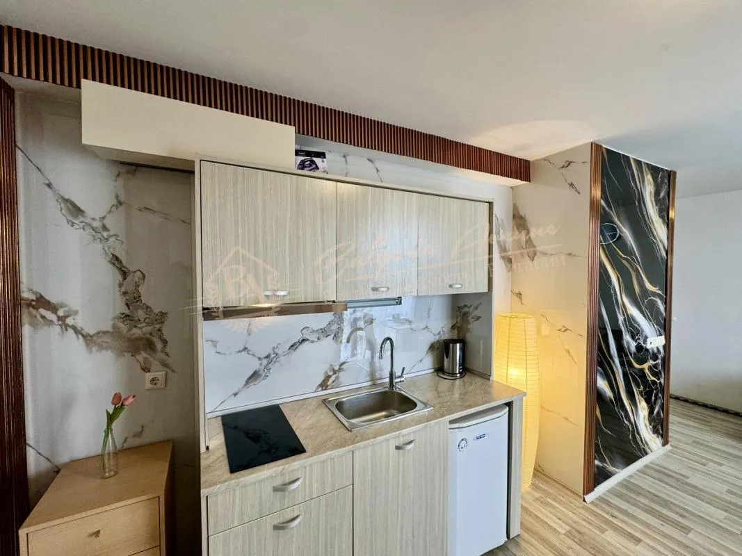 Двухкомнатная квартира в апарт-отеле "Тарсис 2", Солнечный берег