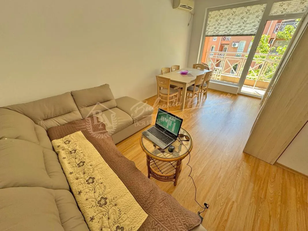 Уютный трехкомнатный апартамент в комплексе Sunny Day 6, Солнечный берег