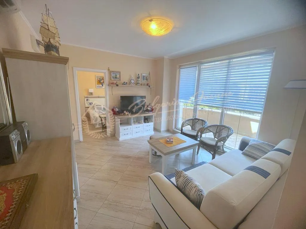 Стильный двухкомнатный апартамент в комплексе класса люкс Venera & Anastasia Palace в Солнечном Берегу