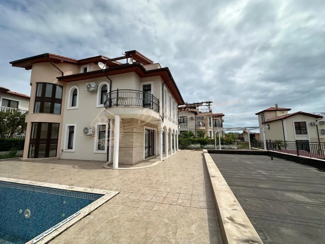 Новый дом в Святом Власе - панорамный вид на море