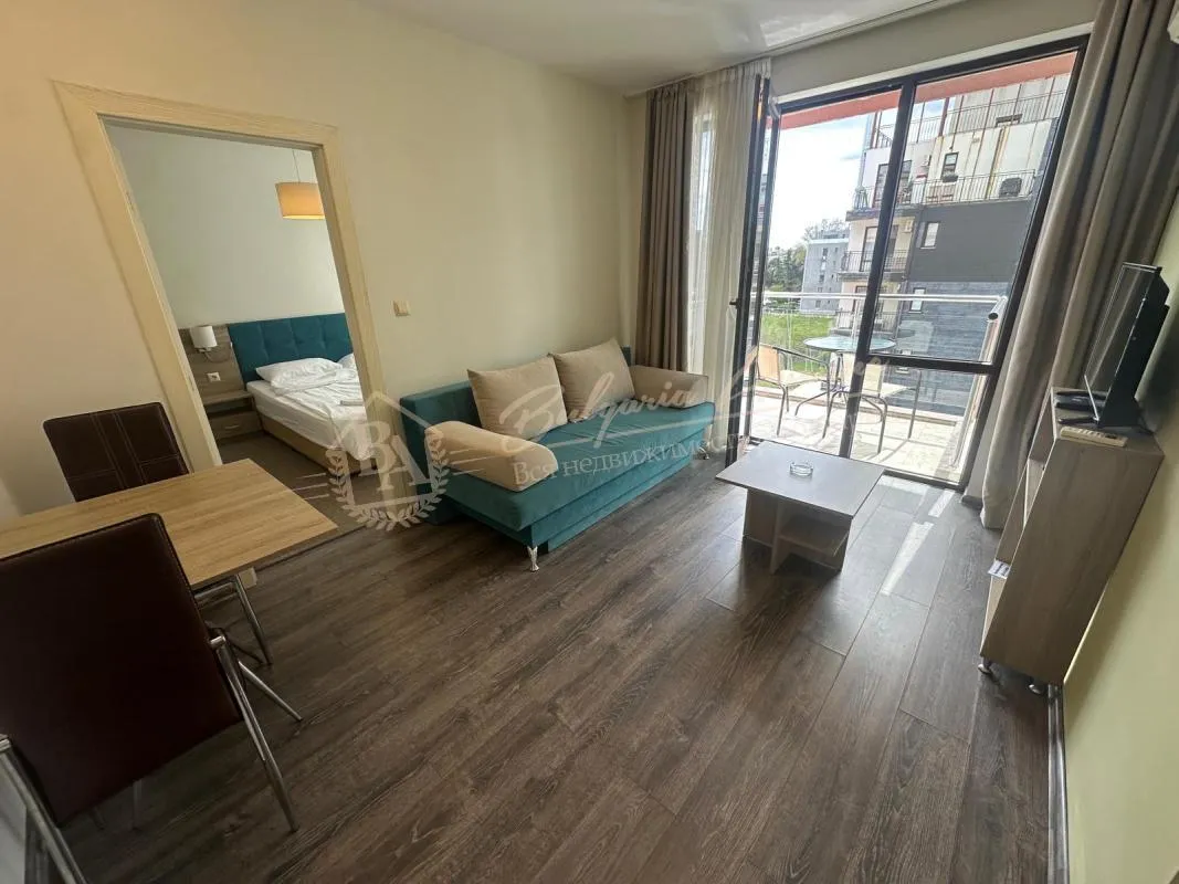 Продается двухкомнатный апартамент в апарт-отеле “Тарсис Нова”, Солнечный берег