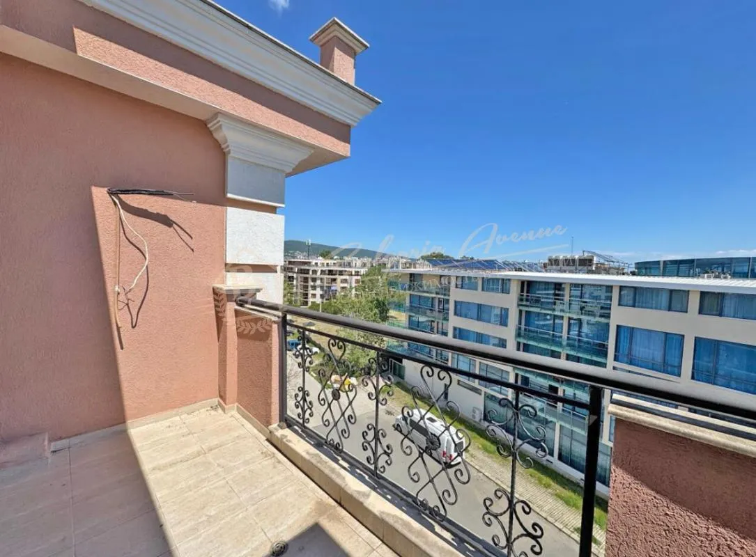 Новая студия без мебели в комплексе Casa Rossa, Солнечный берег