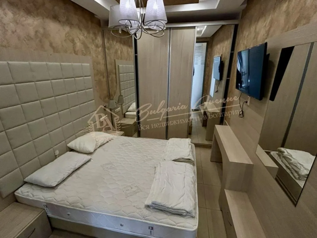 Стильный трехкомнатный апартамент в современном жилом комплексе Tarsis Nova