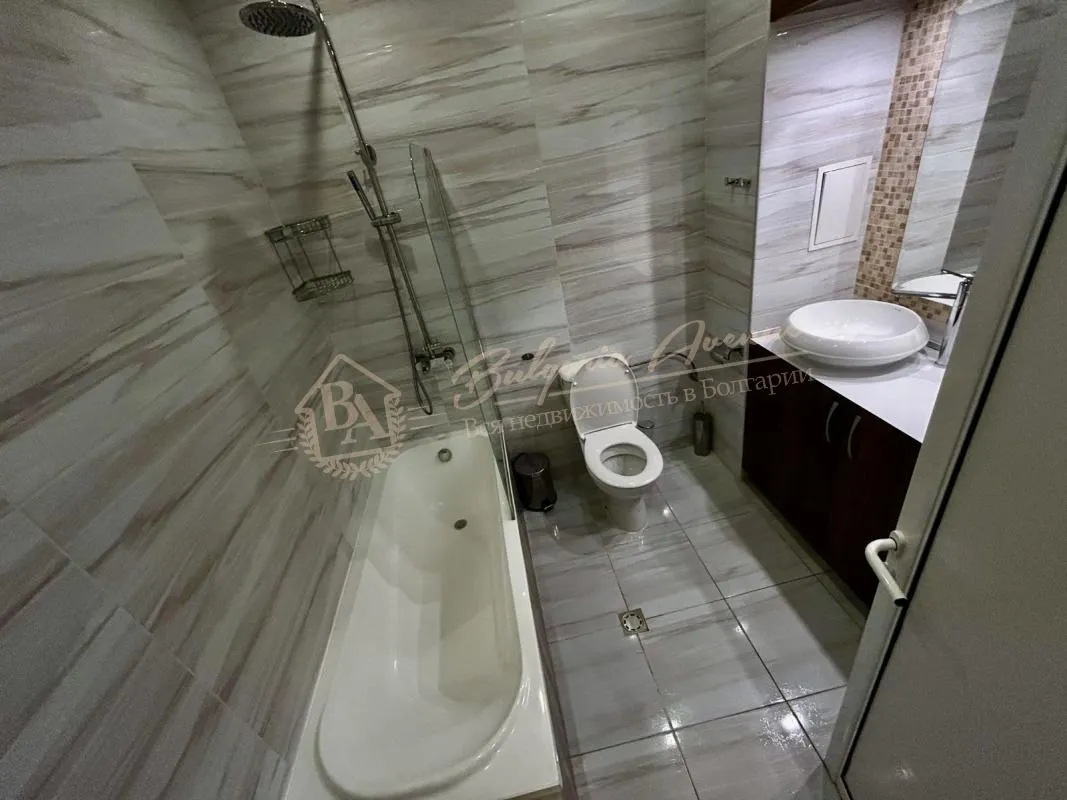 Стильный трехкомнатный апартамент в современном жилом комплексе Tarsis Nova