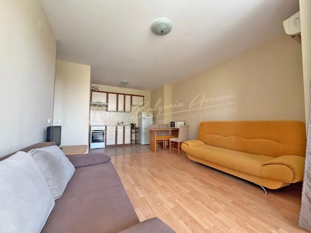 Продажа двухкомнатной квартиры в комплексе Nessebar Fort, Солнечный берег