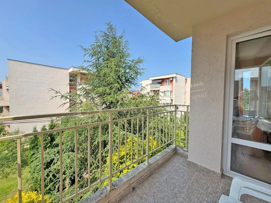 Продажа двухкомнатной квартиры в комплексе Nessebar Fort, Солнечный берег