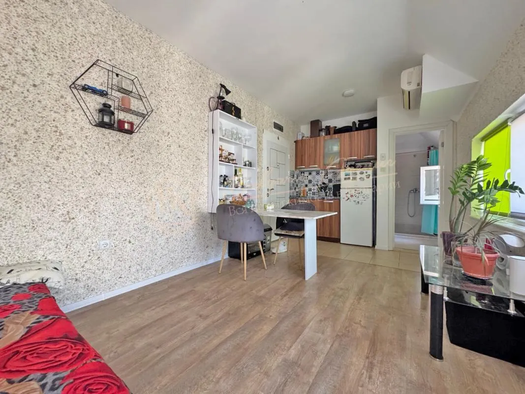 Двухкомнатная квартира в комплексе Romance Marine, Солнечный берег