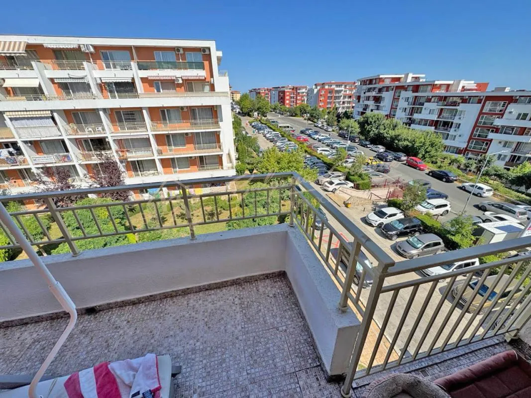 Трехкомнатный апартамент с видом на море в комплексе Crown Fort, Святой Влас