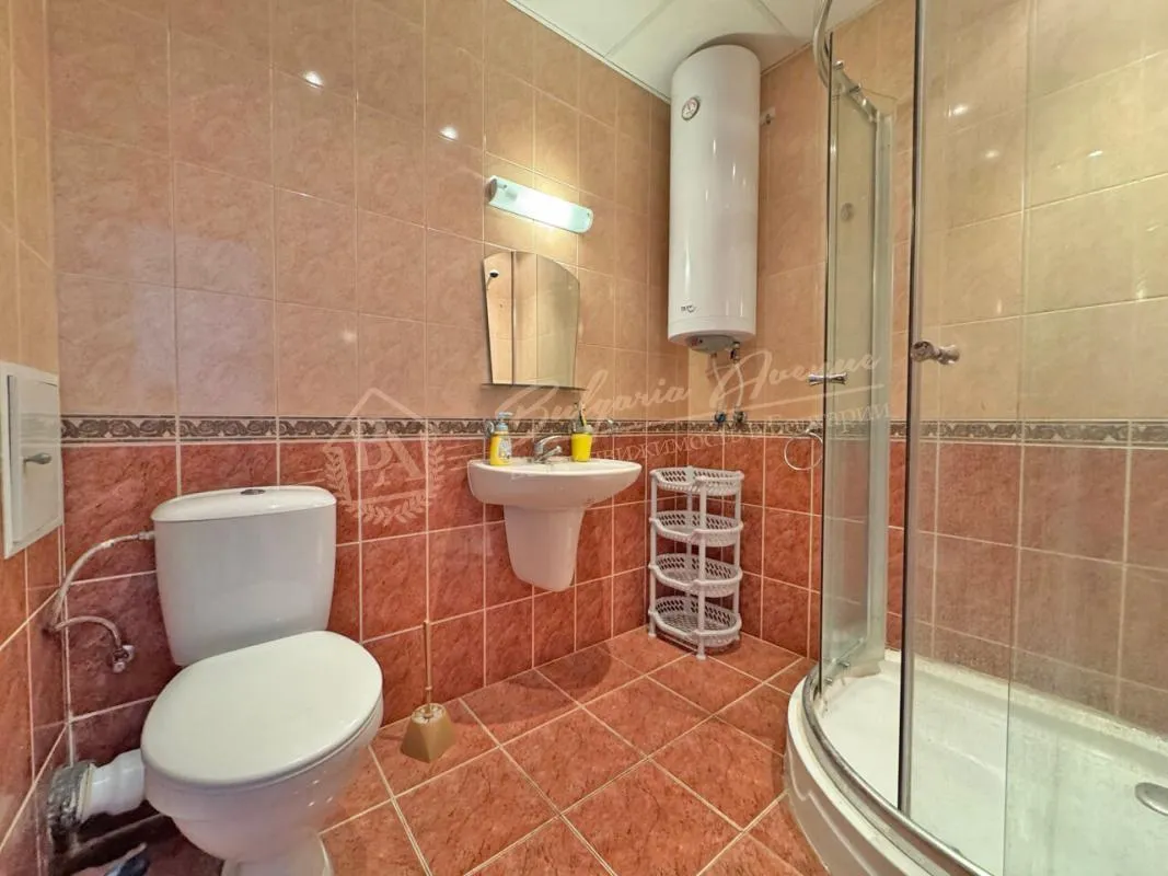 Трехкомнатный апартамент в комплексе Mercury, Солнечный берег